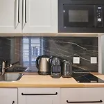 Apartment Centrer Of Paris By Studio Prestige
